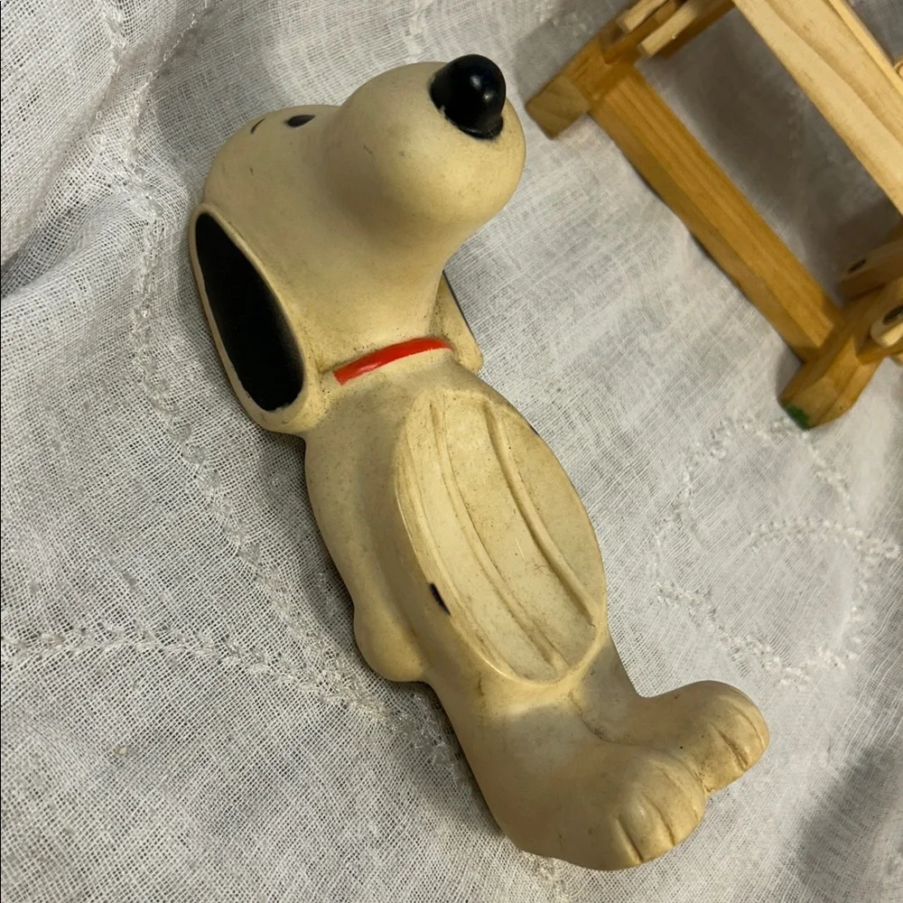 Avon antique snoopy soap dish